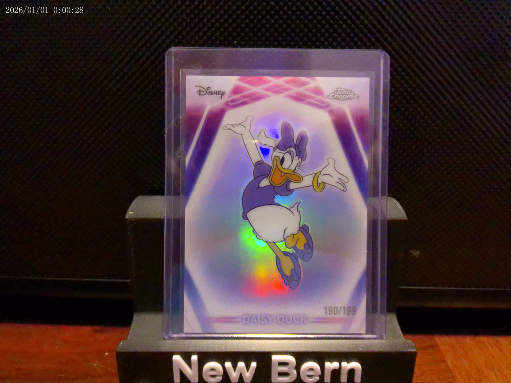 2025 Topps Chrome Disney Daisy Duck Refractor 190/199