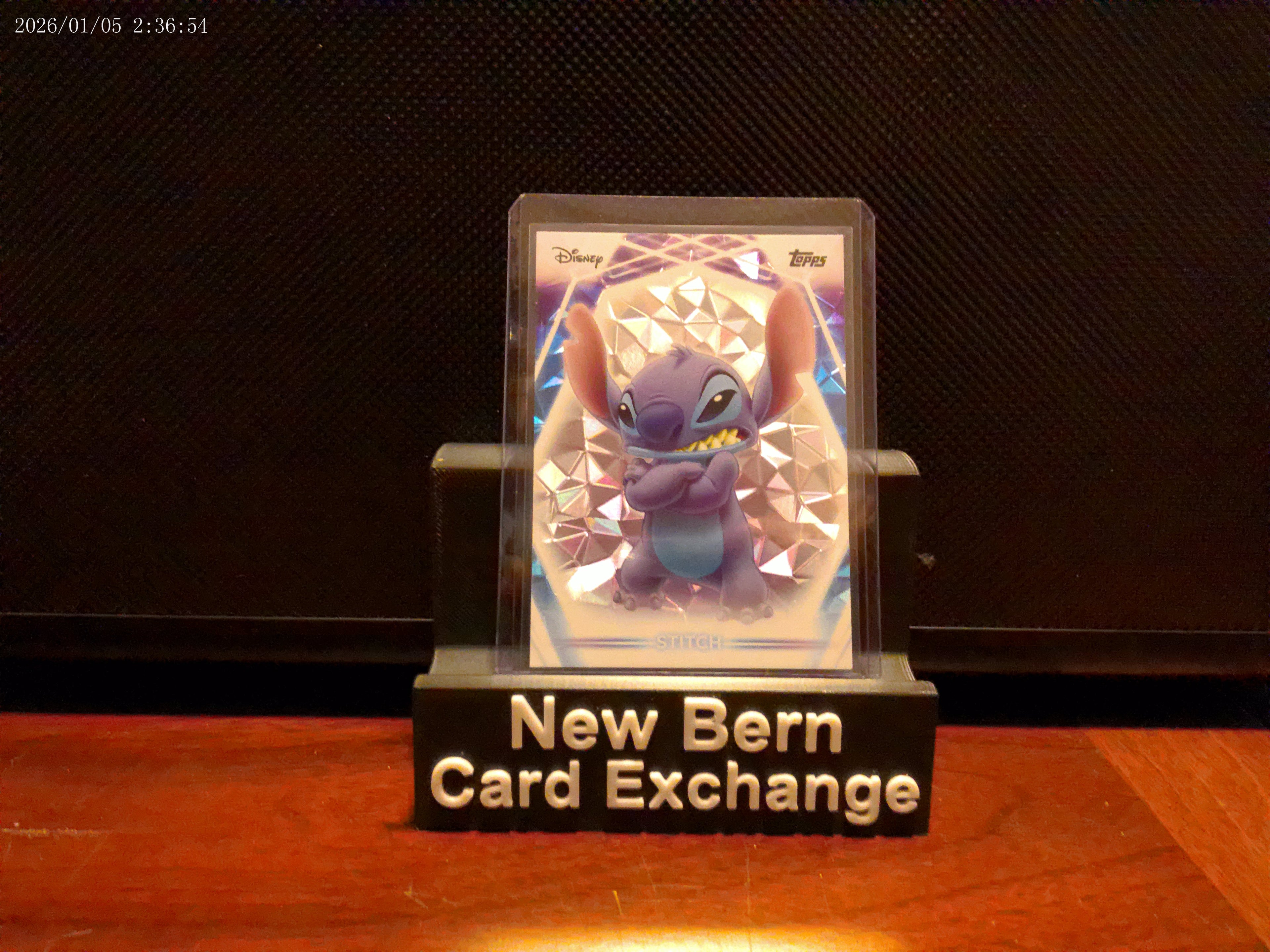 2026 Topps Disney Neon 'Stitch" Diamante Foil Refractor
