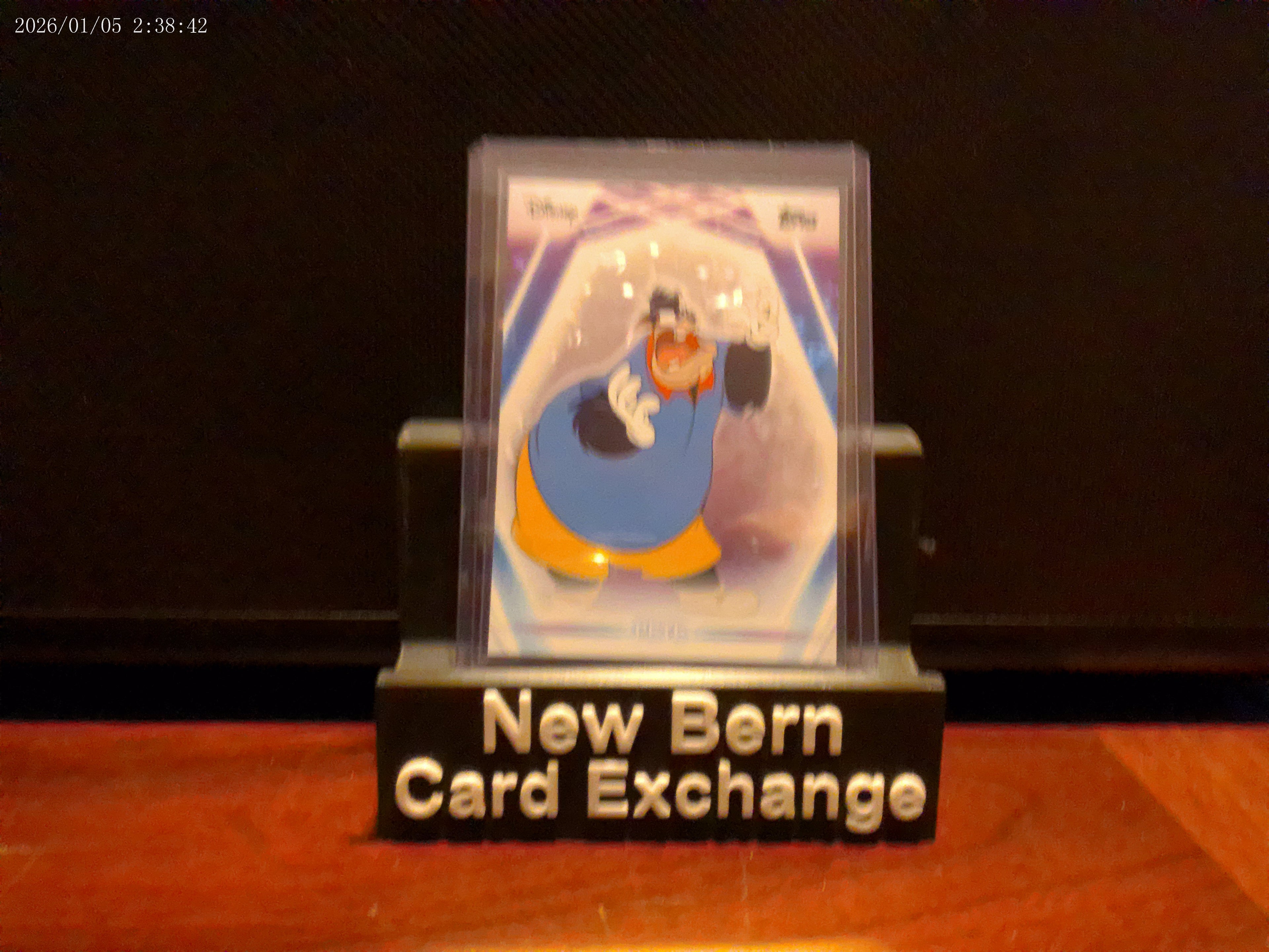 2026 Topps Disney Neon "Pete" Diamante Foil Refractor
